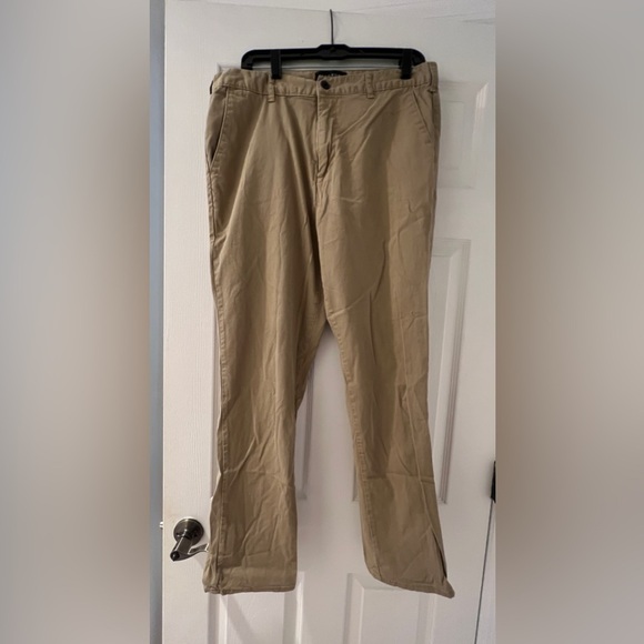 PacSun Khakis - Size 34x32 | Excellent Condition, Classic & Comfortable - Picture 1 of 3